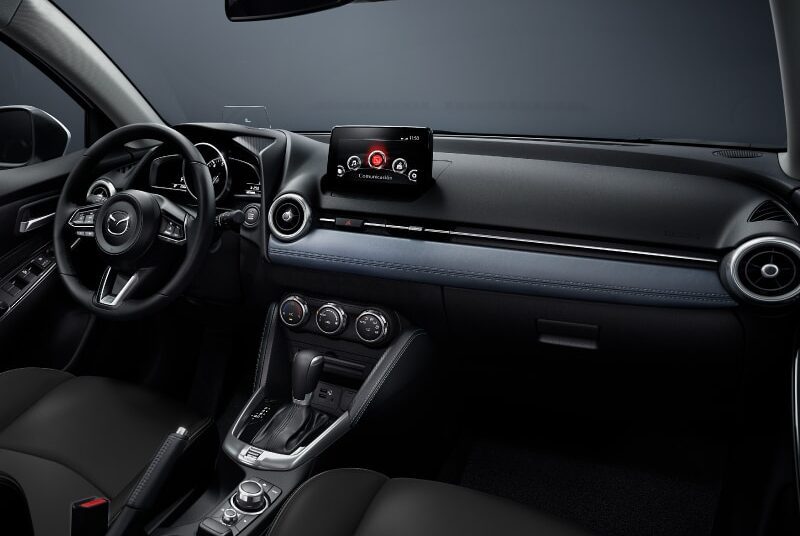 MAZDA-2-SEDAN-7